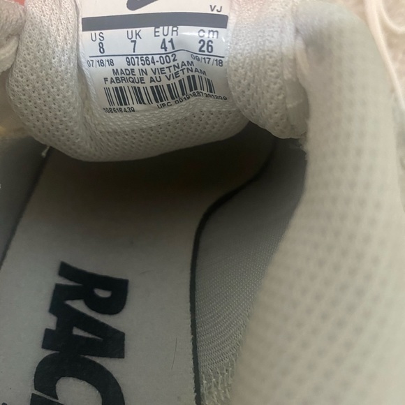 Nike racing shoes with spikes - Picture 4 of 4